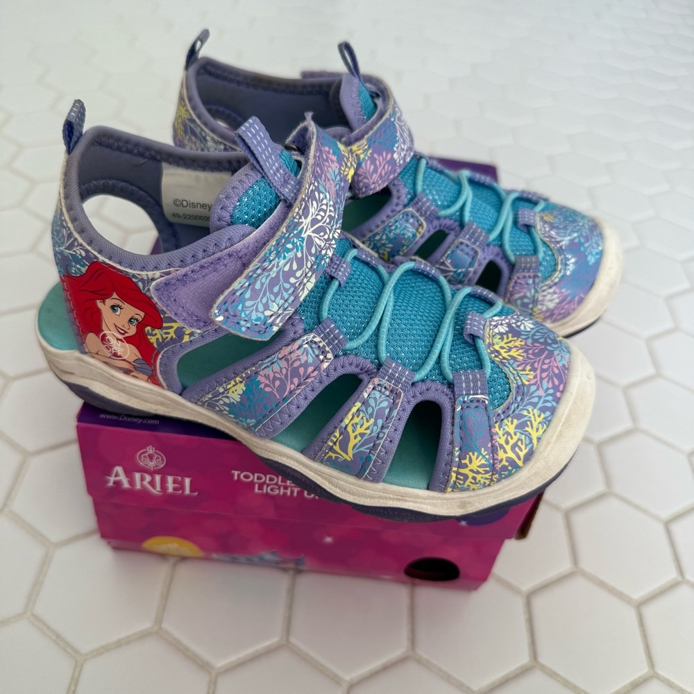 Disney Ariel Kids Light-Up Sandals - Blue and Purple